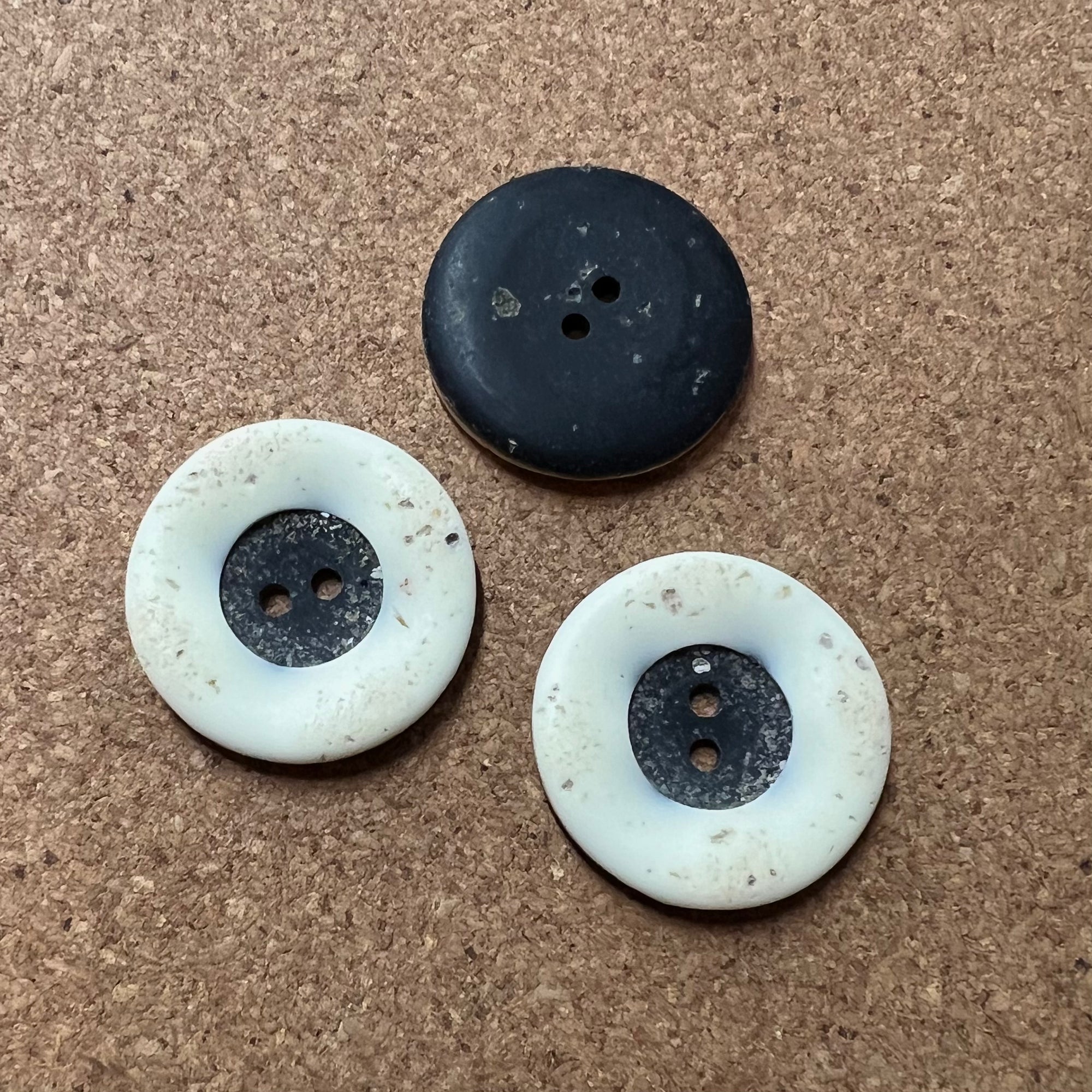 Coconut Button, large 25006